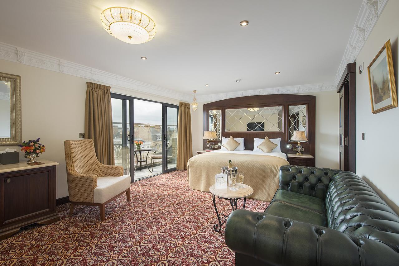 The George Street Hotel Oxford Exterior foto A suite at the hotel